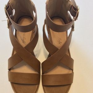 NWT American Eagle Women’s Sandals Wedge Heel S6.5